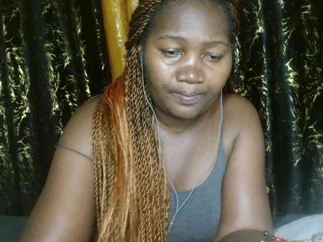 Sexxy-pretty24 webcam