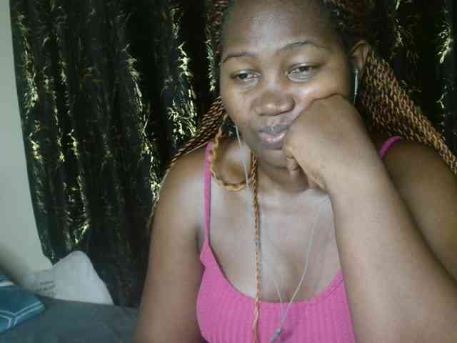 Sexxy-pretty24 webcam