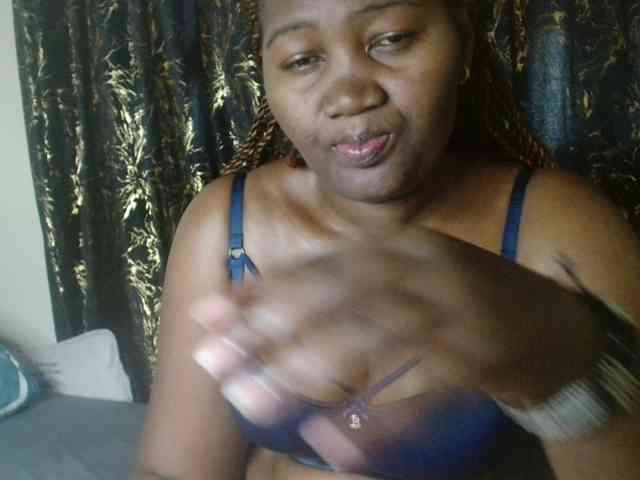 Sexxy-pretty24 webcam