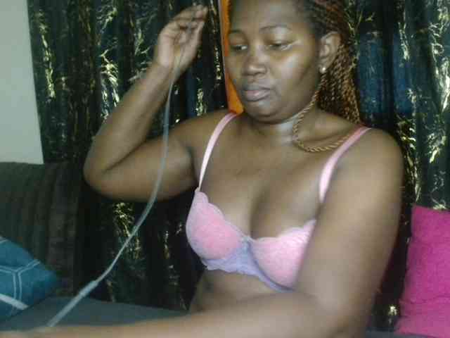 Sexxy-pretty24 webcam