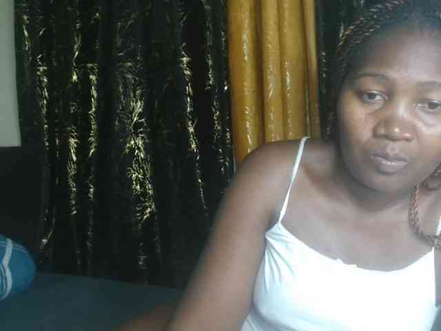 Sexxy-pretty24 webcam