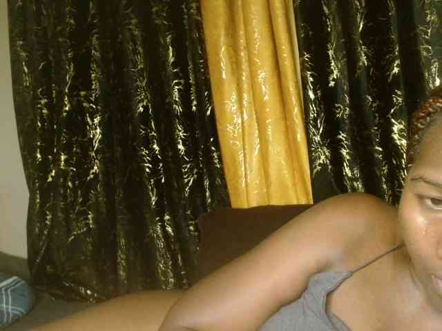 Sexxy-pretty24 webcam