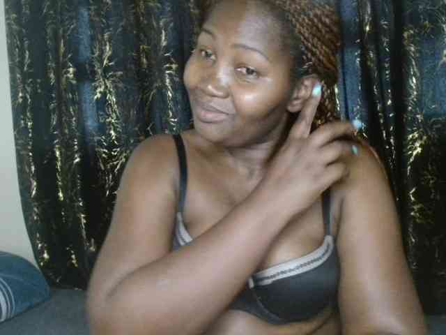 Sexxy-pretty24 webcam