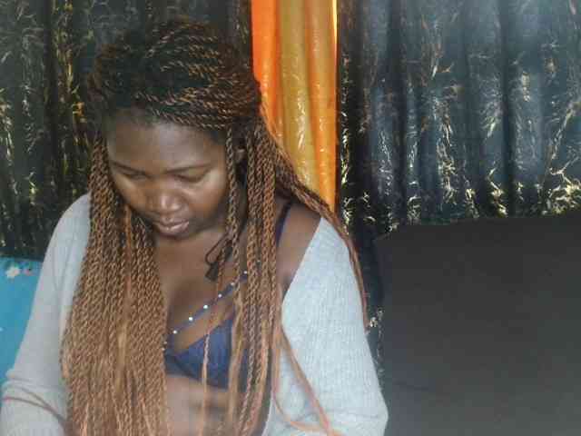 Sexxy-pretty24 webcam