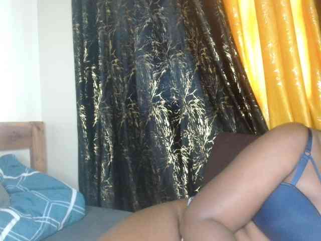 Sexxy-pretty24 webcam