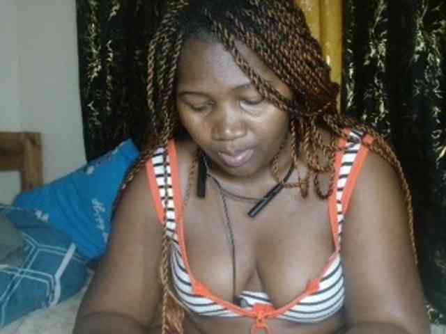 Sexxy-pretty24 webcam