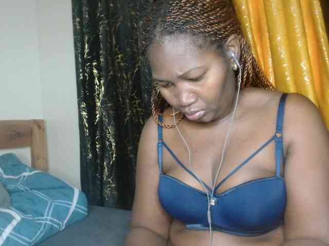 Sexxy-pretty24 webcam