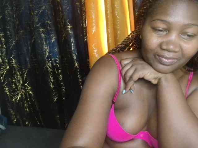 Sexxy-pretty24 webcam