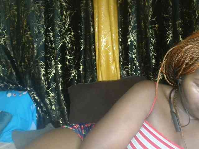 Sexxy-pretty24 webcam