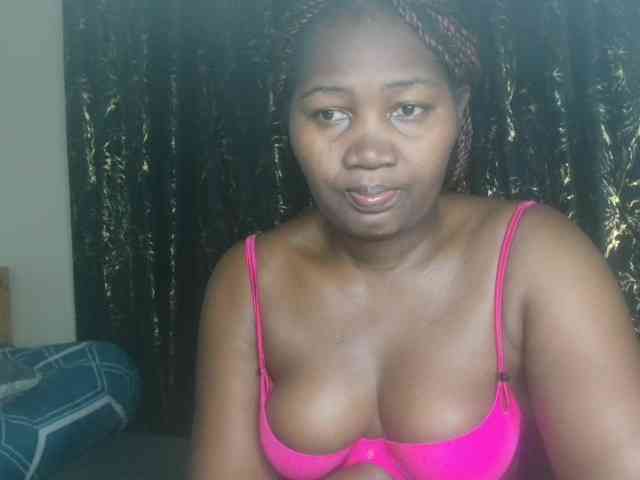 Sexxy-pretty24 webcam