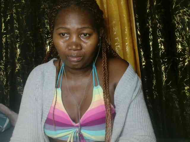 Sexxy-pretty24 webcam