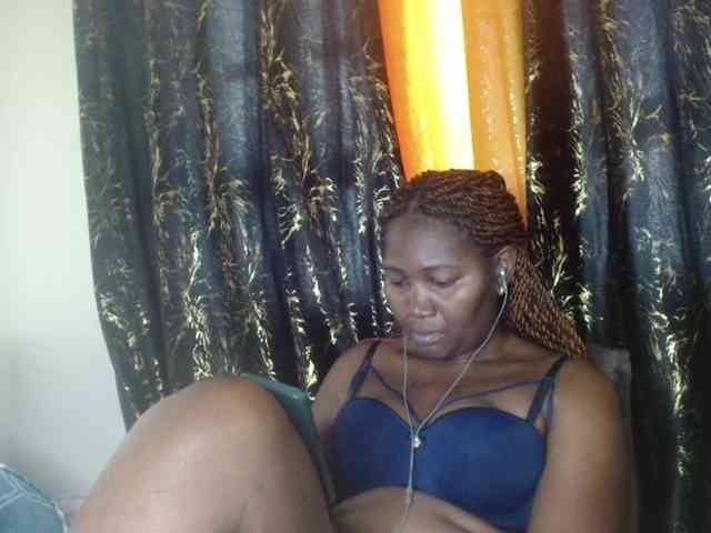 Sexxy-pretty24 webcam