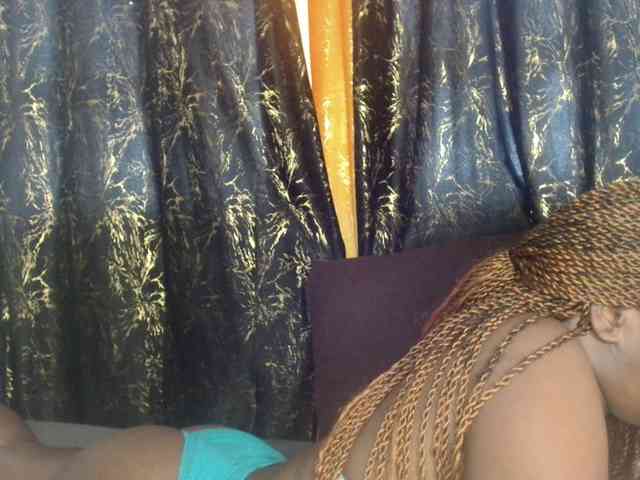 Sexxy-pretty24 webcam