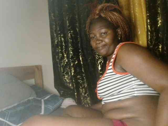 Sexxy-pretty24 webcam