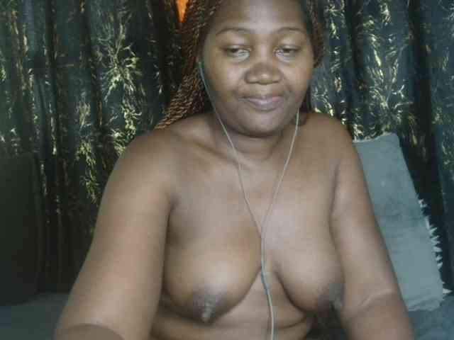Sexxy-pretty24 webcam
