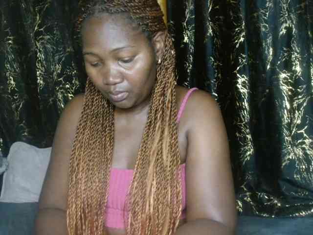 Sexxy-pretty24 webcam