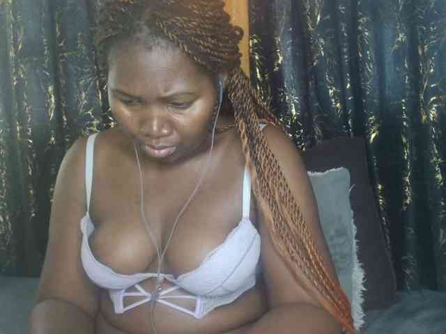 Sexxy-pretty24 webcam
