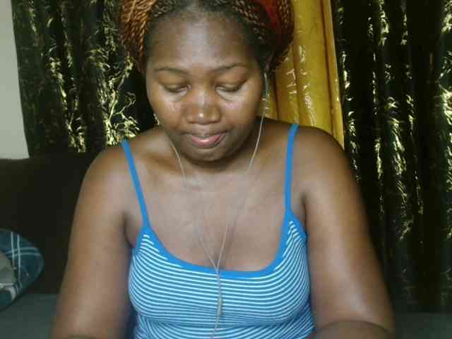 Sexxy-pretty24 webcam