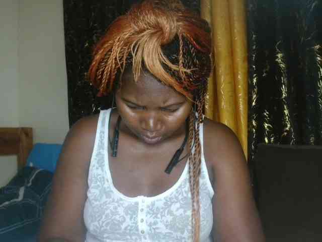 Sexxy-pretty24 webcam