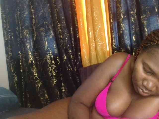 Sexxy-pretty24 webcam