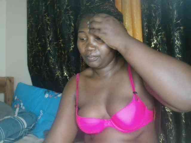 Sexxy-pretty24 webcam