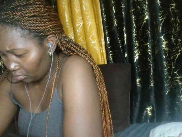 Sexxy-pretty24 webcam