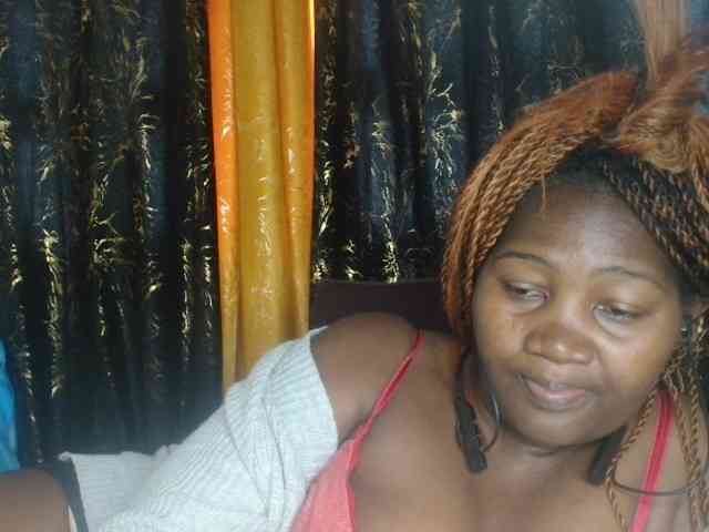 Sexxy-pretty24 webcam