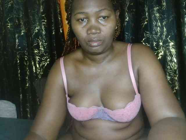 Sexxy-pretty24 webcam