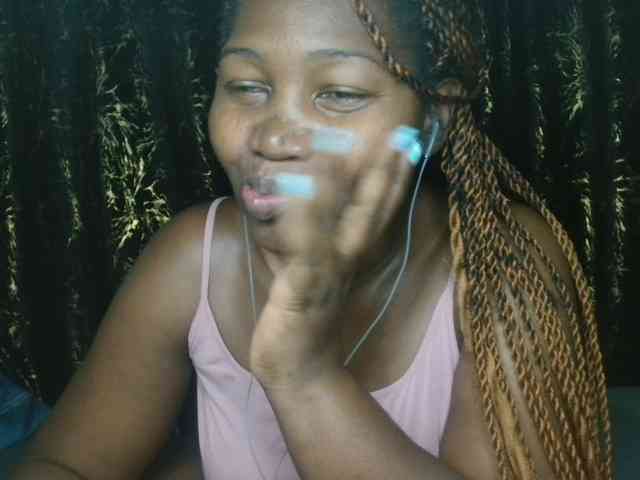Sexxy-pretty24 webcam