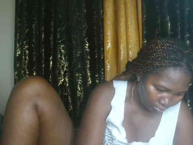 Sexxy-pretty24 webcam