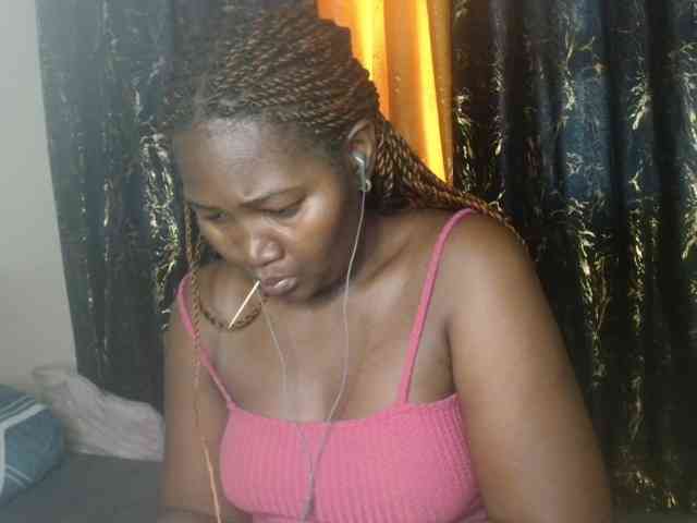 Sexxy-pretty24 webcam