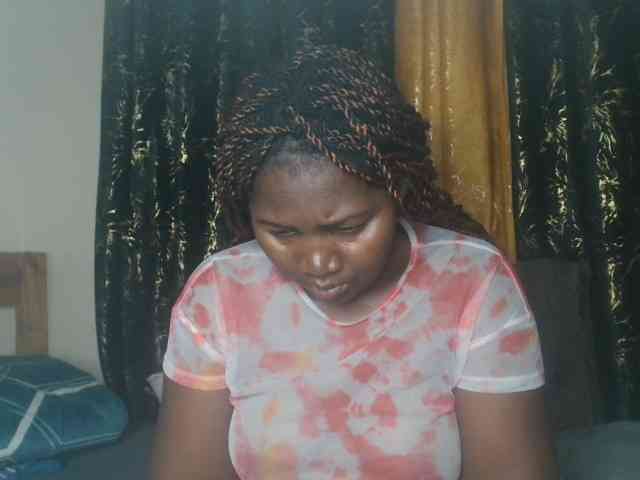 Sexxy-pretty24 webcam