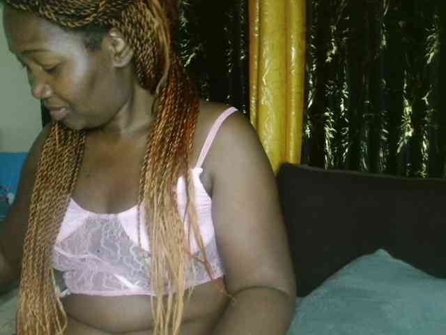 Sexxy-pretty24 webcam