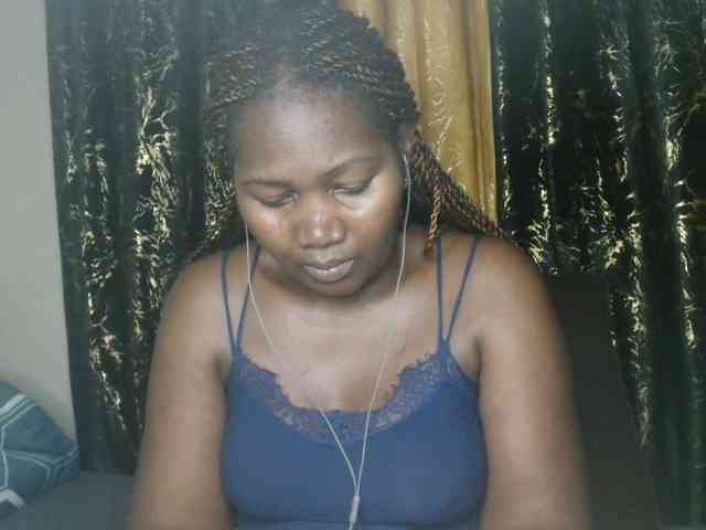 Sexxy-pretty24 webcam