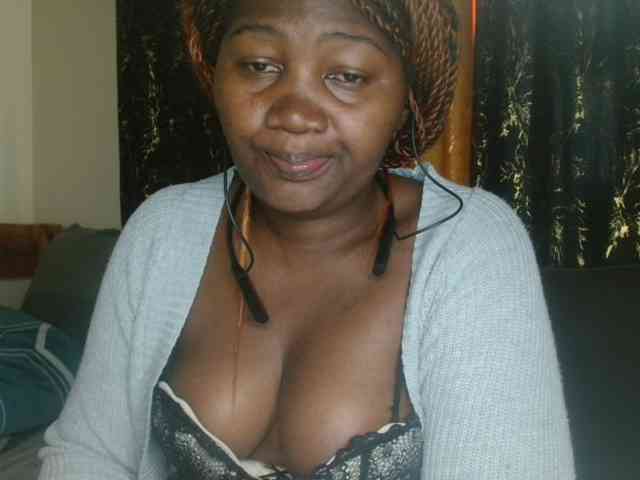 Sexxy-pretty24 webcam