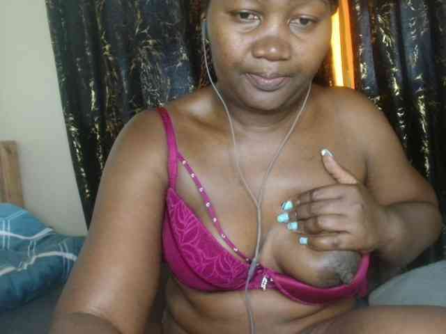 Sexxy-pretty24 webcam