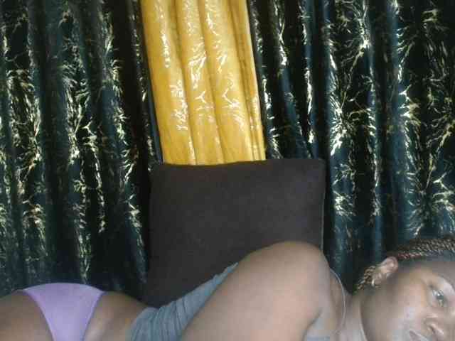 Sexxy-pretty24 webcam