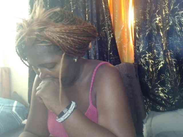 Sexxy-pretty24 webcam