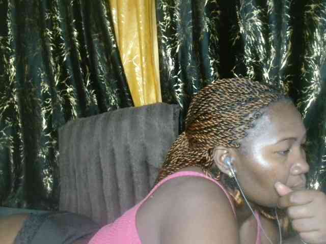 Sexxy-pretty24 webcam