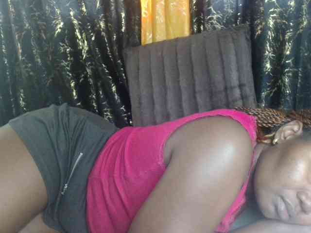 Sexxy-pretty24 webcam