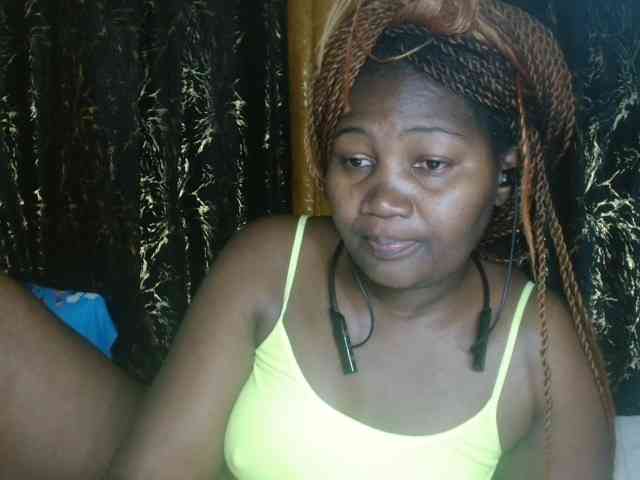 Sexxy-pretty24 webcam