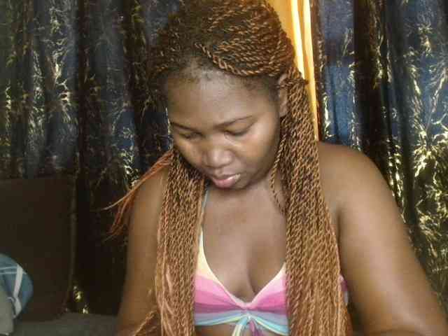 Sexxy-pretty24 webcam