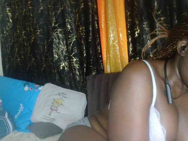 Sexxy-pretty24 webcam