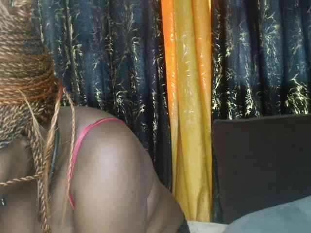 Sexxy-pretty24 Sexxy-pretty24