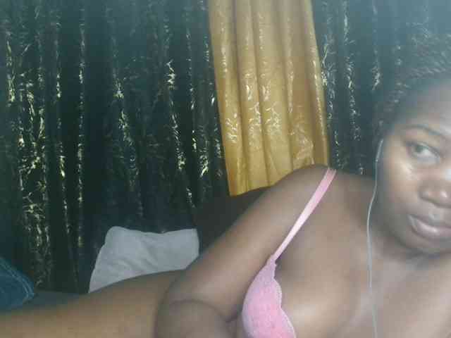 Sexxy-pretty24 webcam