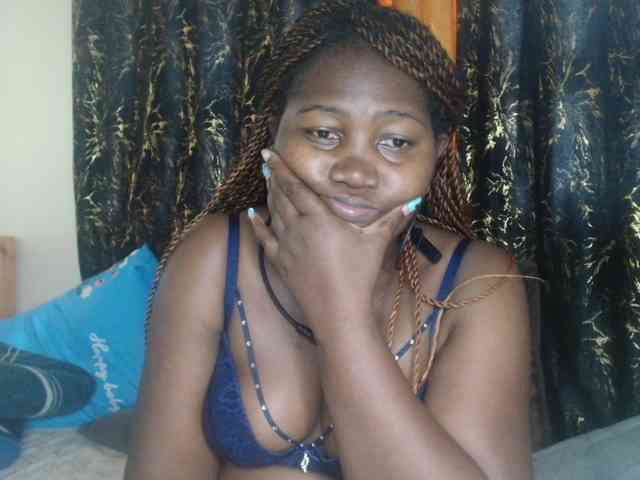 Sexxy-pretty24 webcam