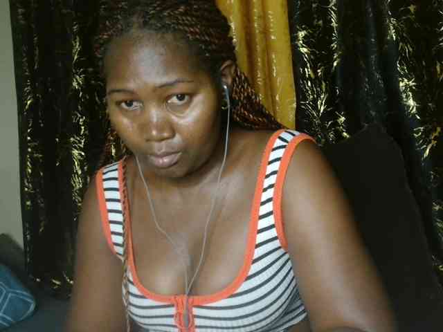 Sexxy-pretty24 webcam