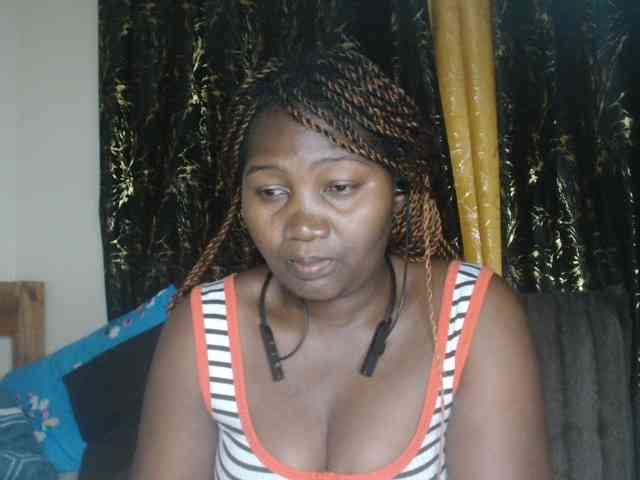 Sexxy-pretty24 webcam