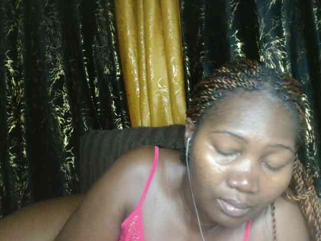 Sexxy-pretty24 webcam