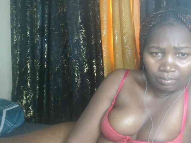 Sexxy-pretty24 webcam